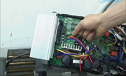 尖扎美的空调电话是多少